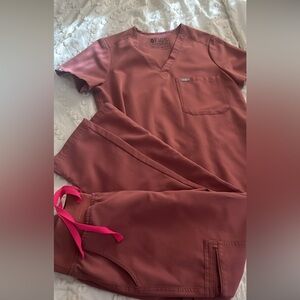 Figs Mauve Scrub set